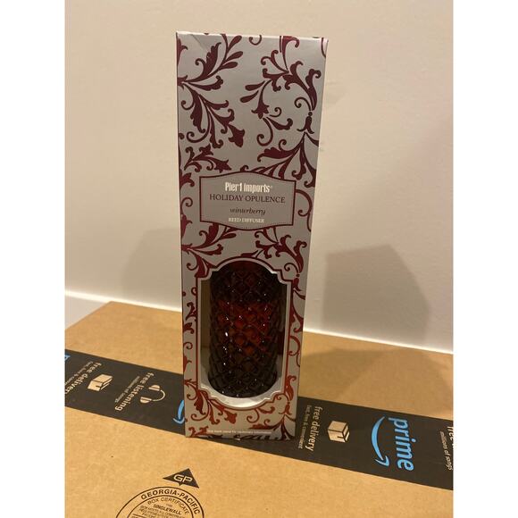 Pier 1 Imports Holiday Opulence Cranberry Reed Diffuser - New, Sealed - Picture 1 of 4